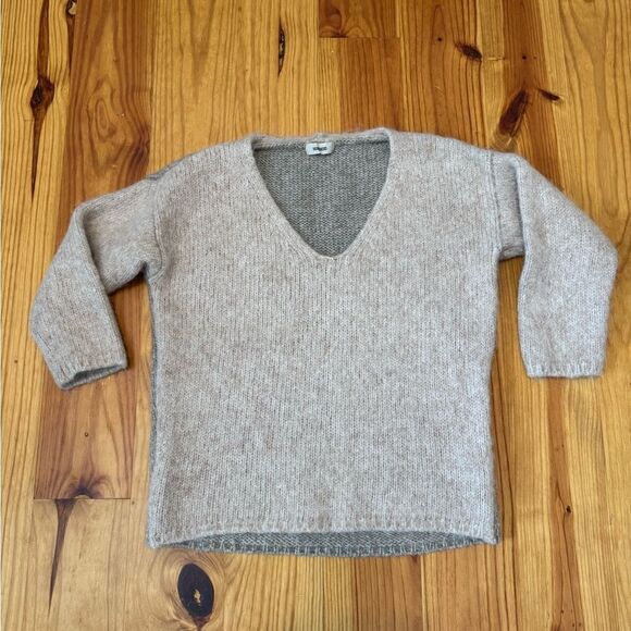 Humanoid V-Neck Sweater Gray/Tan 3/4 Sleeve Alpaca Blend Womens SMALL - Picture 3 of 9